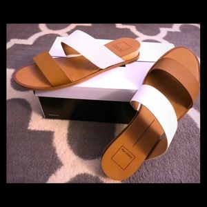 BRAND NEW Dolce Vita Paci Stella Sandal in Cognac